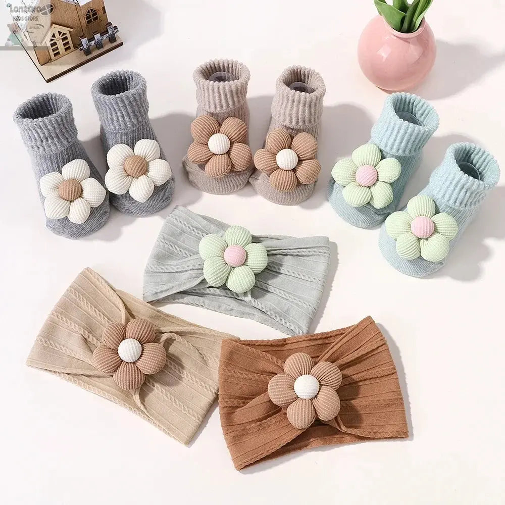 Bloemige Babyset: Hoofdband & Sokken - Lonzaro Kids