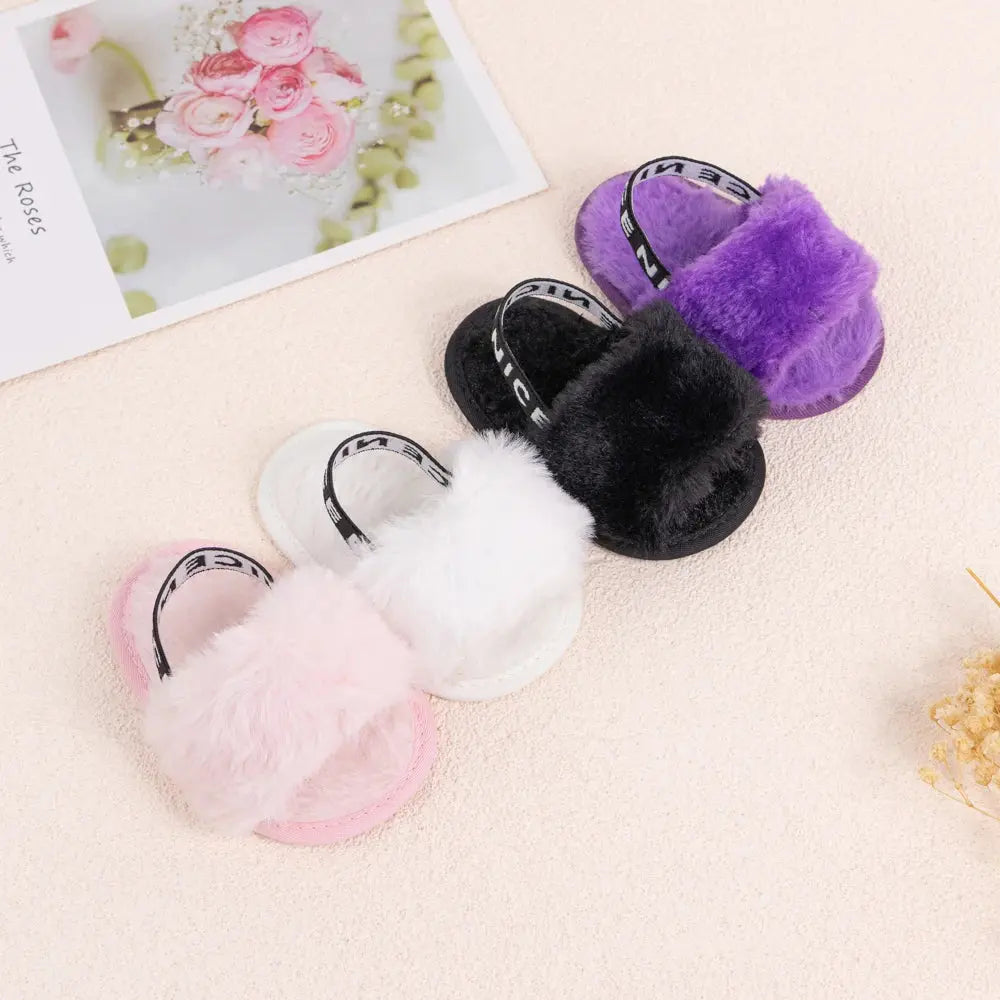 Productnaam: Zachte Luchtige Baby pantoffels - Lonzaro Kids